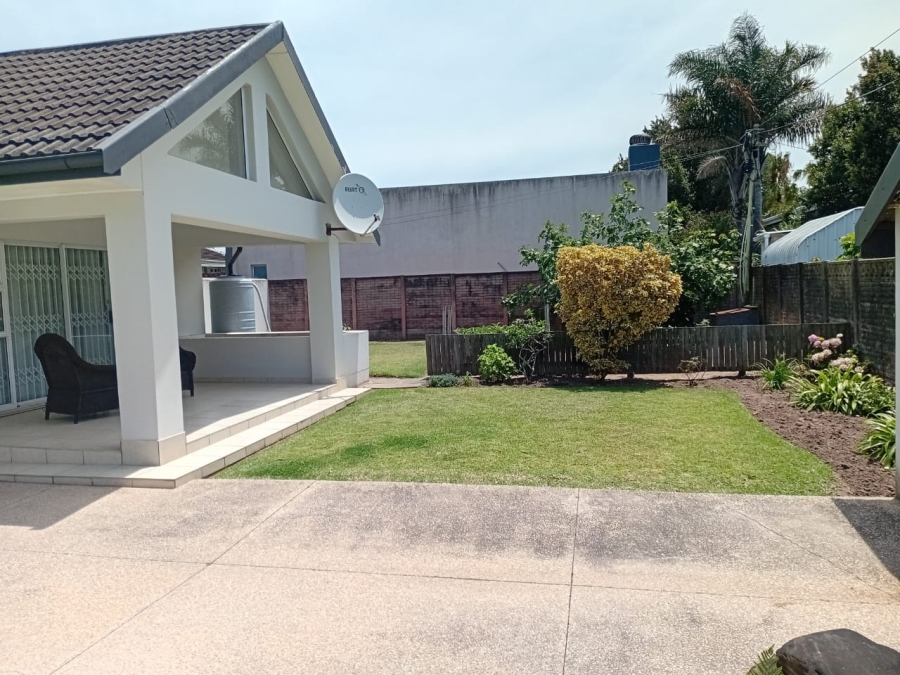 To Let 1 Bedroom Property for Rent in Beacon Bay Eastern Cape